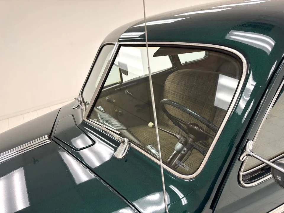 1940 Pontiac - Image 14 of 31