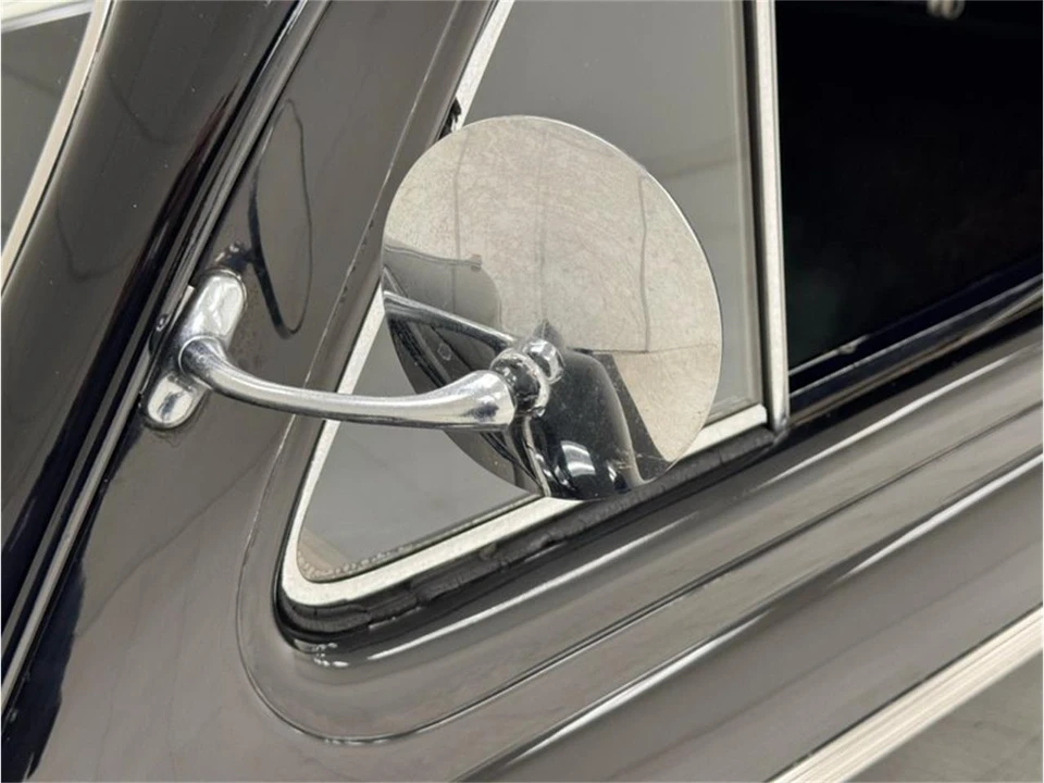 1940 Pontiac - Image 16 of 31