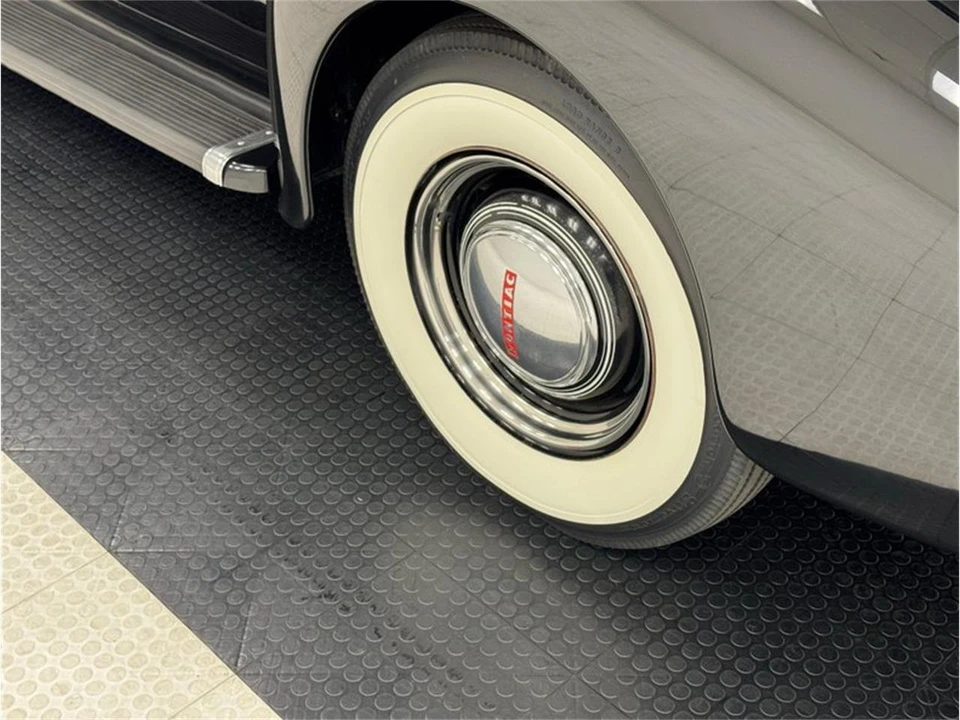 1940 Pontiac - Image 18 of 31