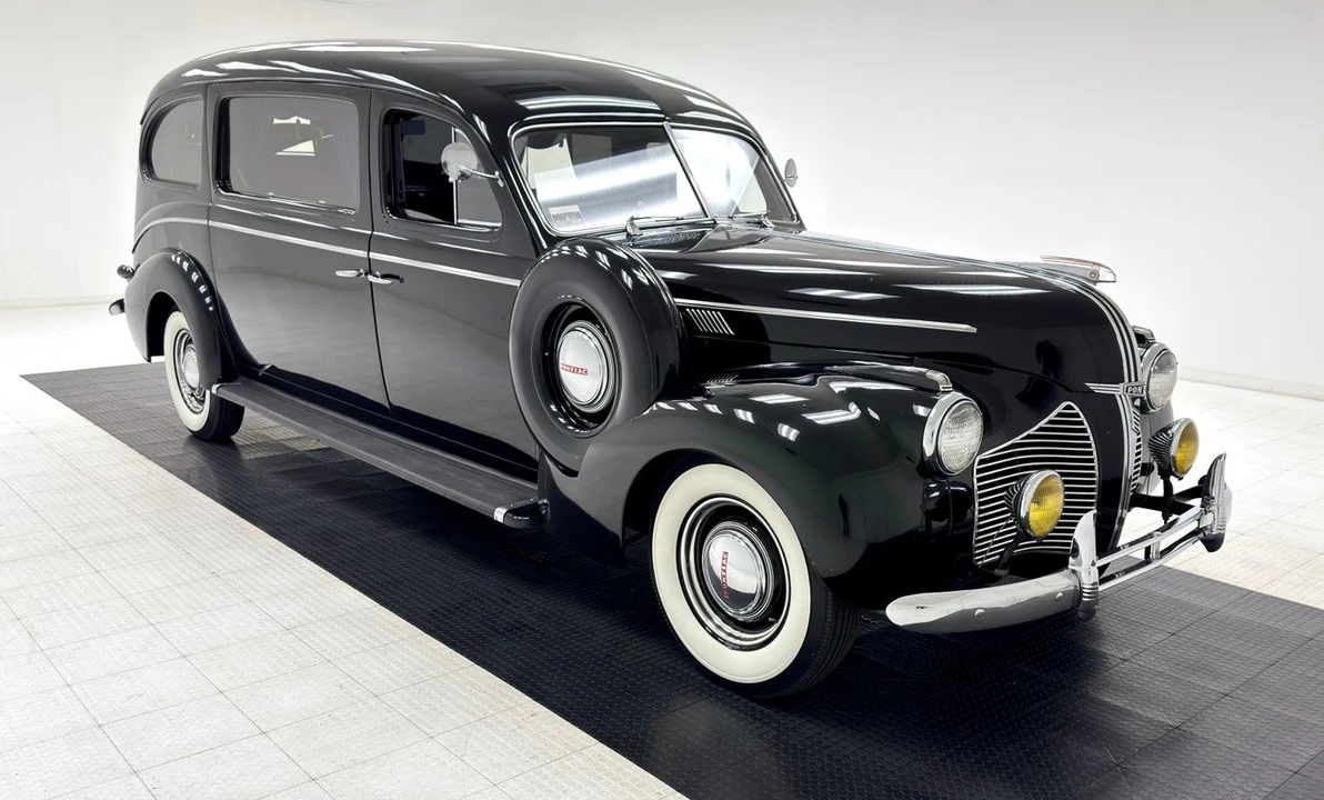 1940 Pontiac - Image 7 of 31