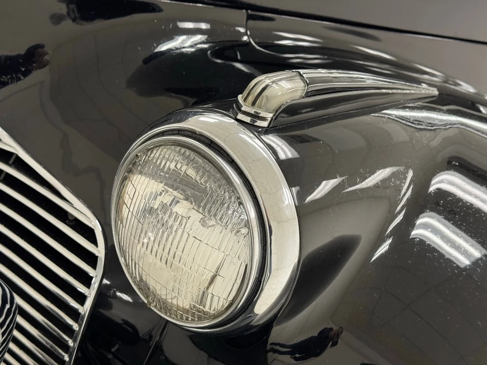 1940 Pontiac - Image 11 of 31