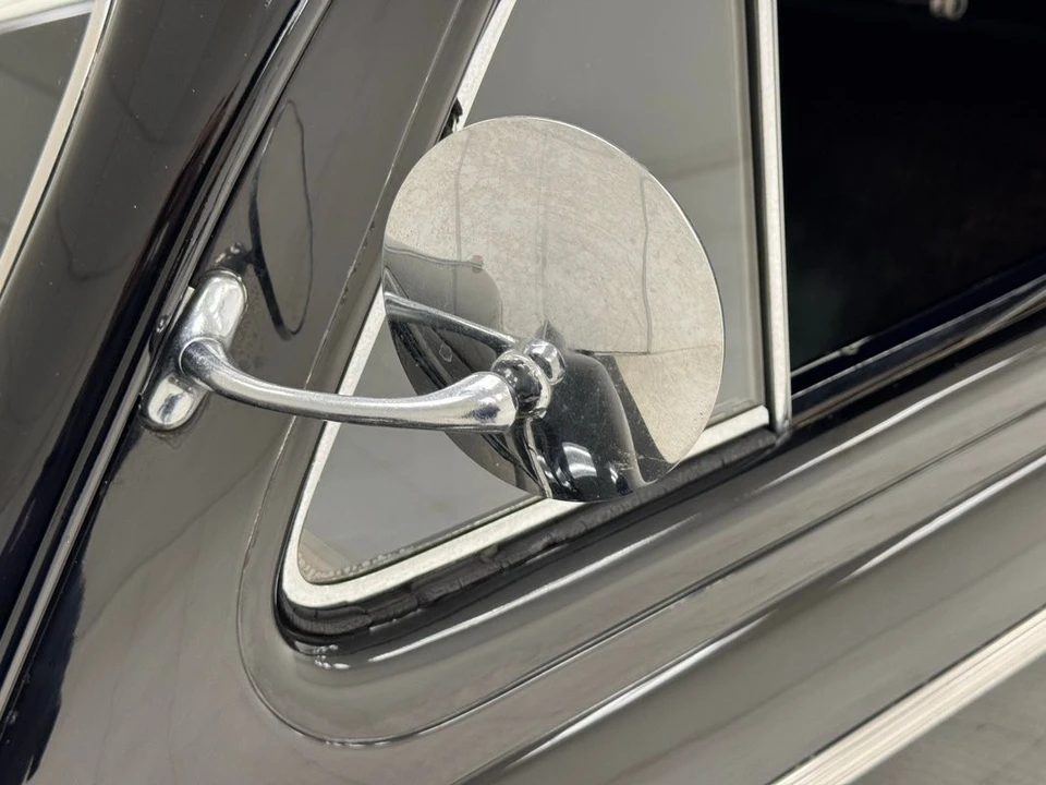 1940 Pontiac - Image 16 of 31