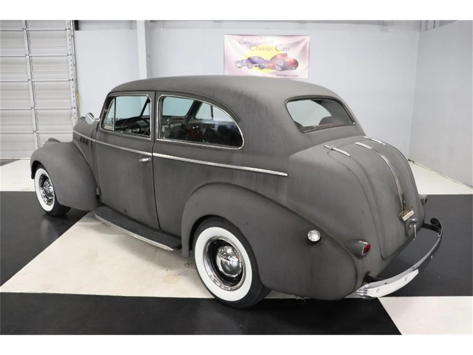 1940 Pontiac - Image 5 of 31