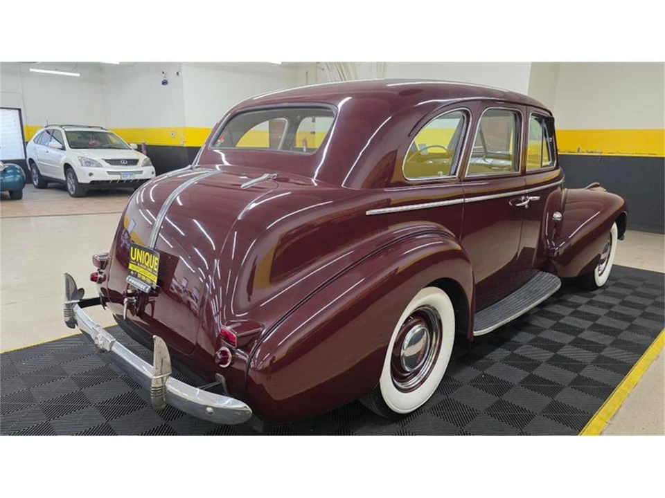 1940 Pontiac - Image 4 of 31