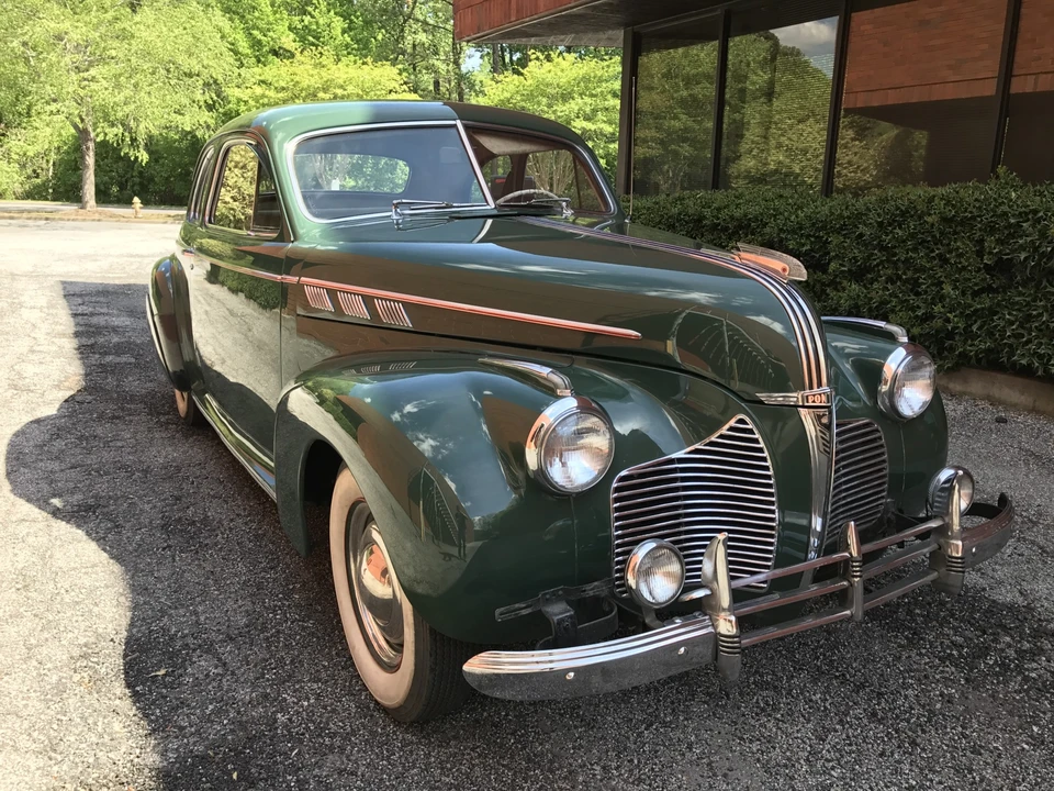 1940 Pontiac - Image 2 of 31