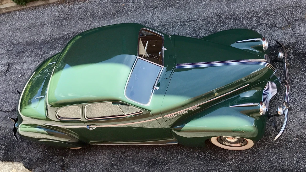 1940 Pontiac - Image 22 of 31