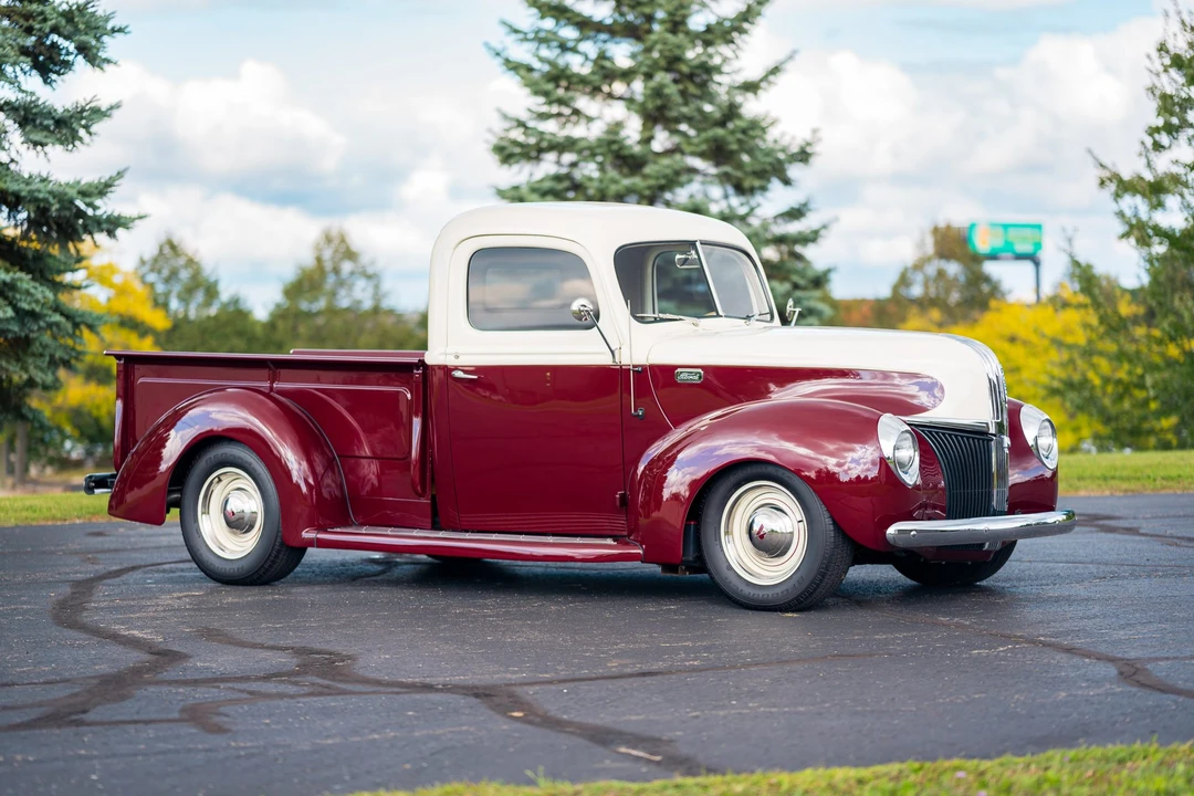 Ford Pickup (1940-1947) - Image 2 of 31