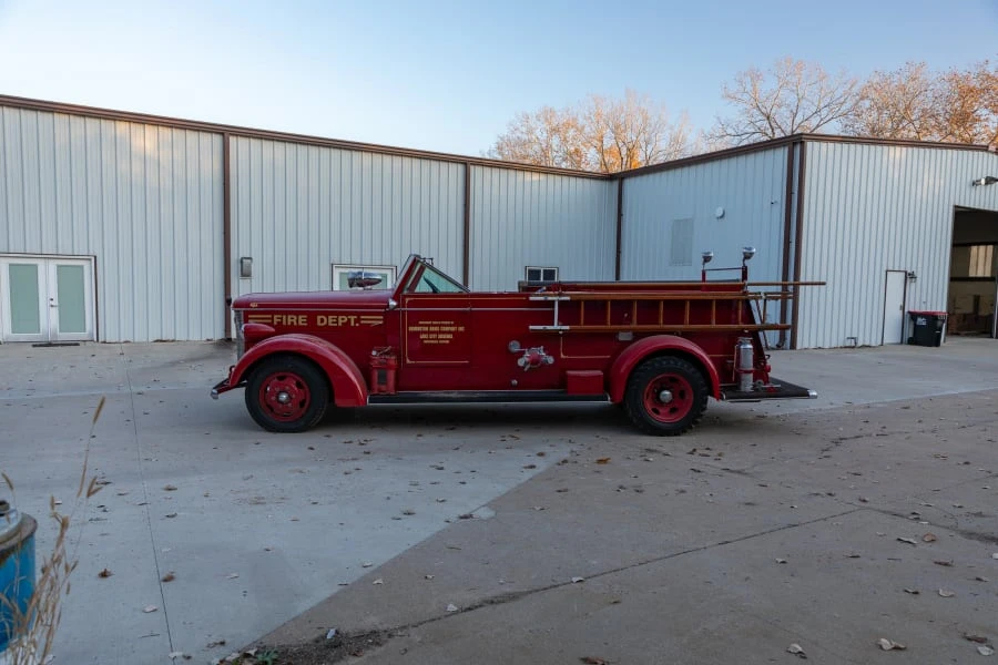 1941 American LaFrance - Image 2 of 17