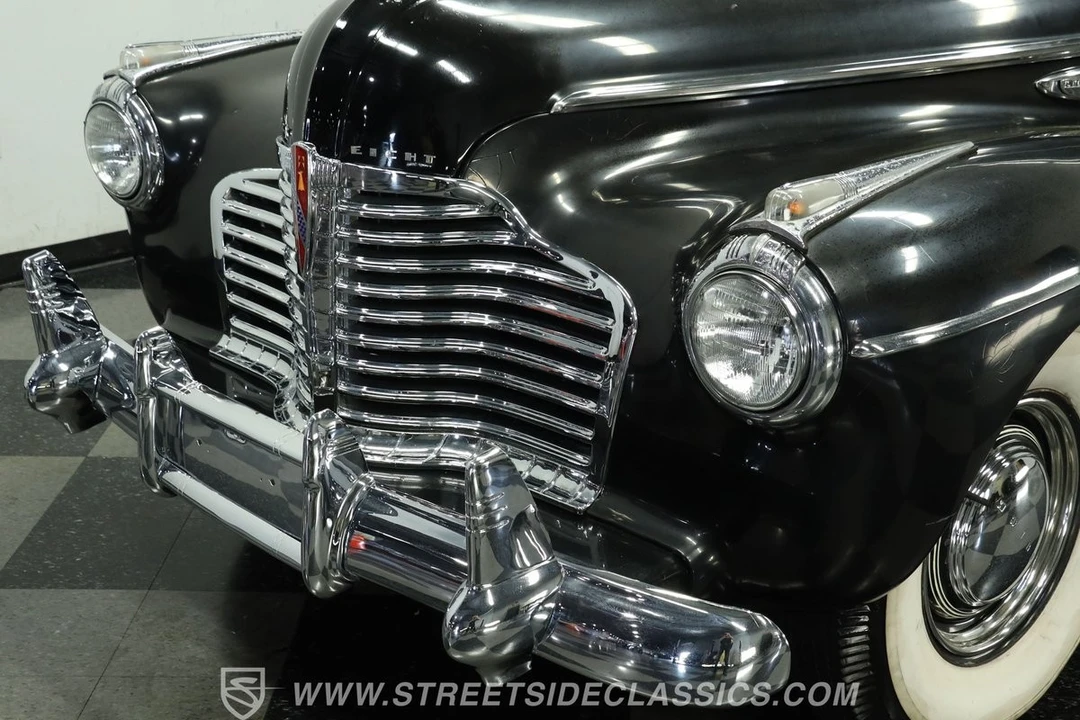 1941 Buick Roadmaster - Image 18 of 21