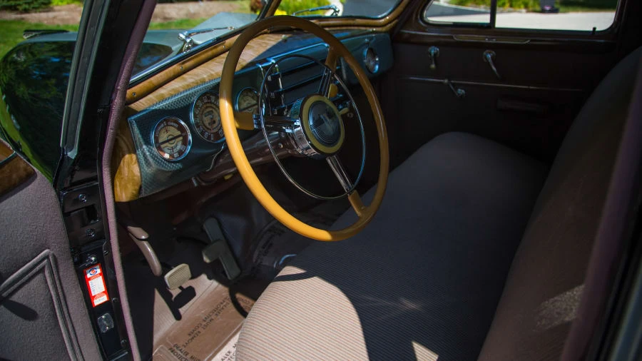 1941 Buick Century - Image 4 of 12
