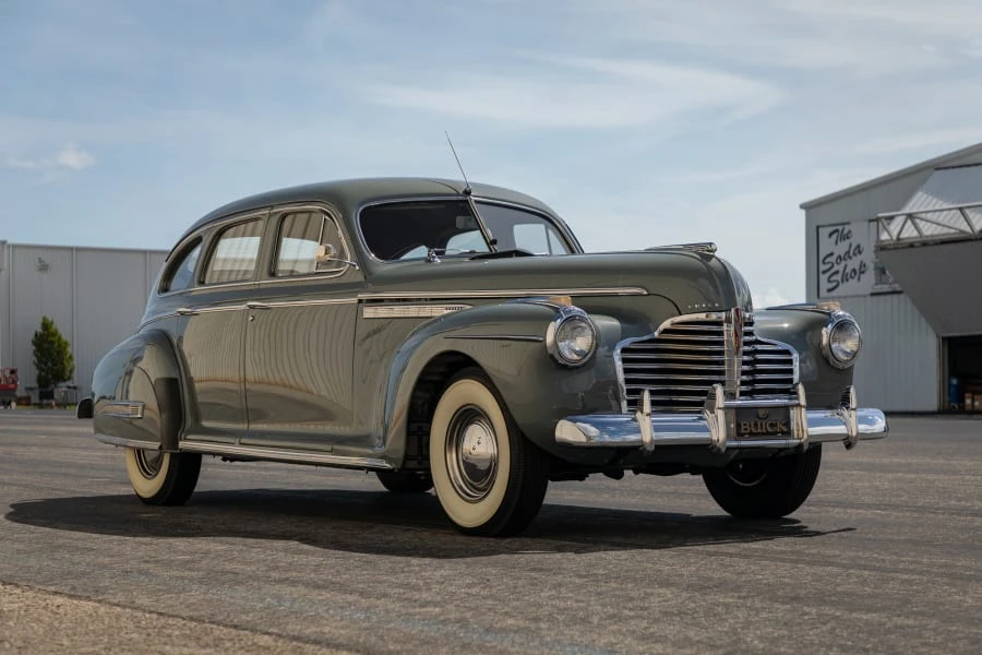 1941 Buick Century - Image 6 of 31