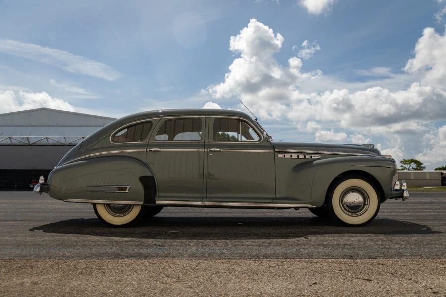1941 Buick Century - Image 2 of 31