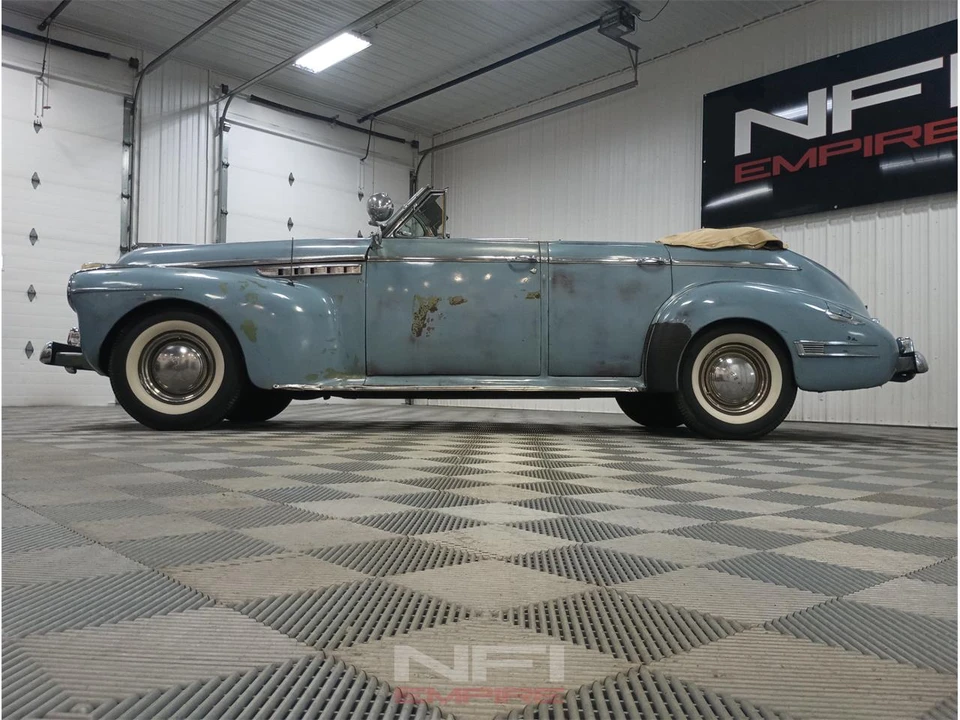 1941 Buick Roadmaster - Image 11 of 31