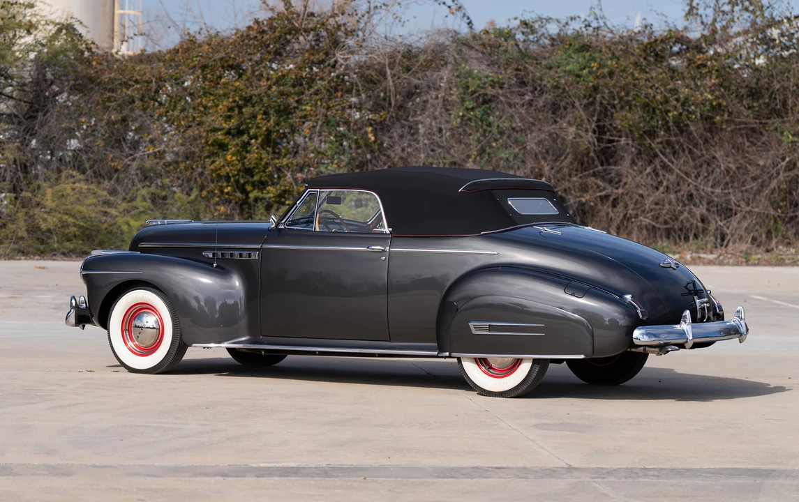 1941 Buick Roadmaster - Image 5 of 18