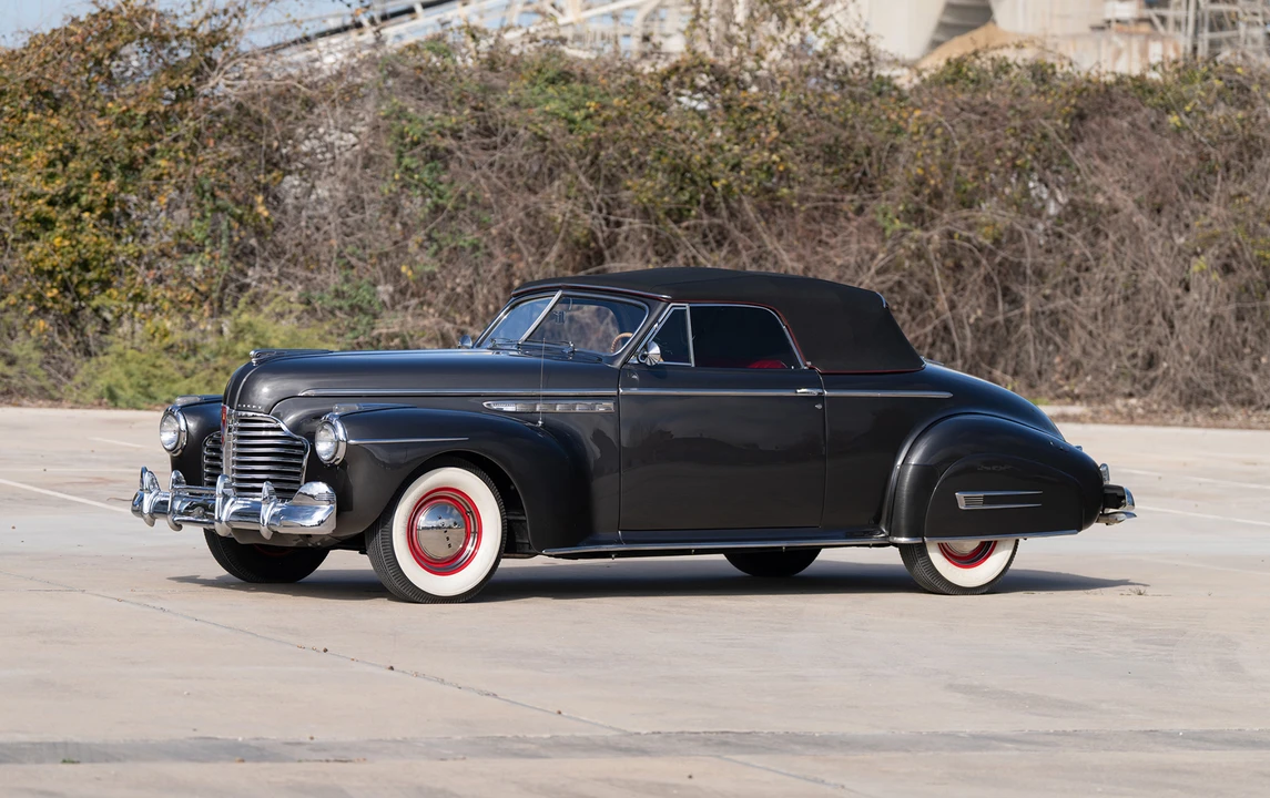 1941 Buick Roadmaster - Image 6 of 18