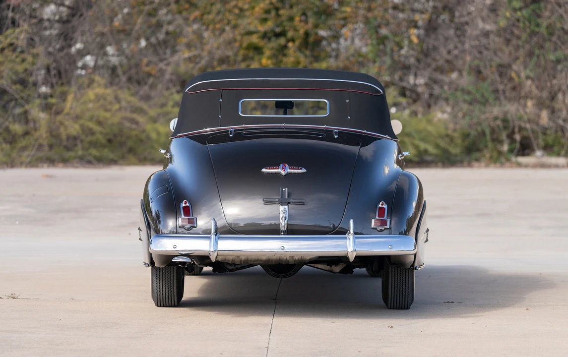 1941 Buick Roadmaster - Image 4 of 18