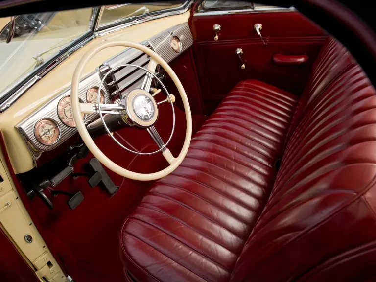 1941 Buick Roadmaster - Image 5 of 26