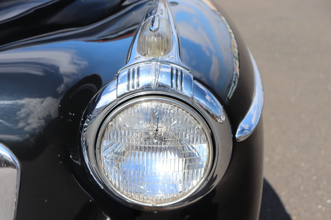1941 Buick Roadmaster - Image 15 of 31