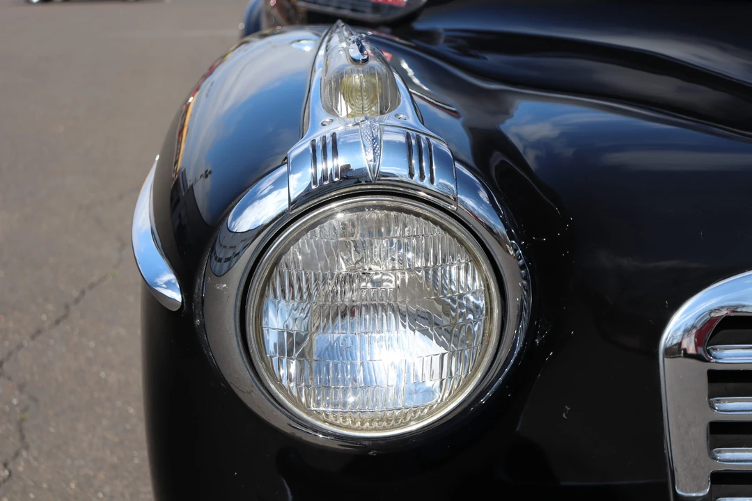 1941 Buick Roadmaster - Image 14 of 31