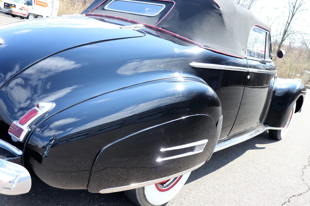 1941 Buick Roadmaster - Image 24 of 31