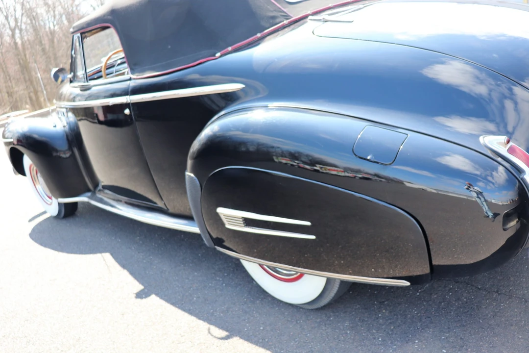1941 Buick Roadmaster - Image 23 of 31