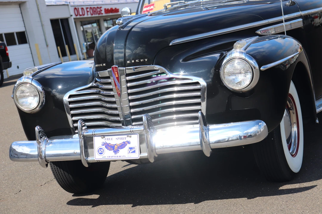 1941 Buick Roadmaster - Image 13 of 31