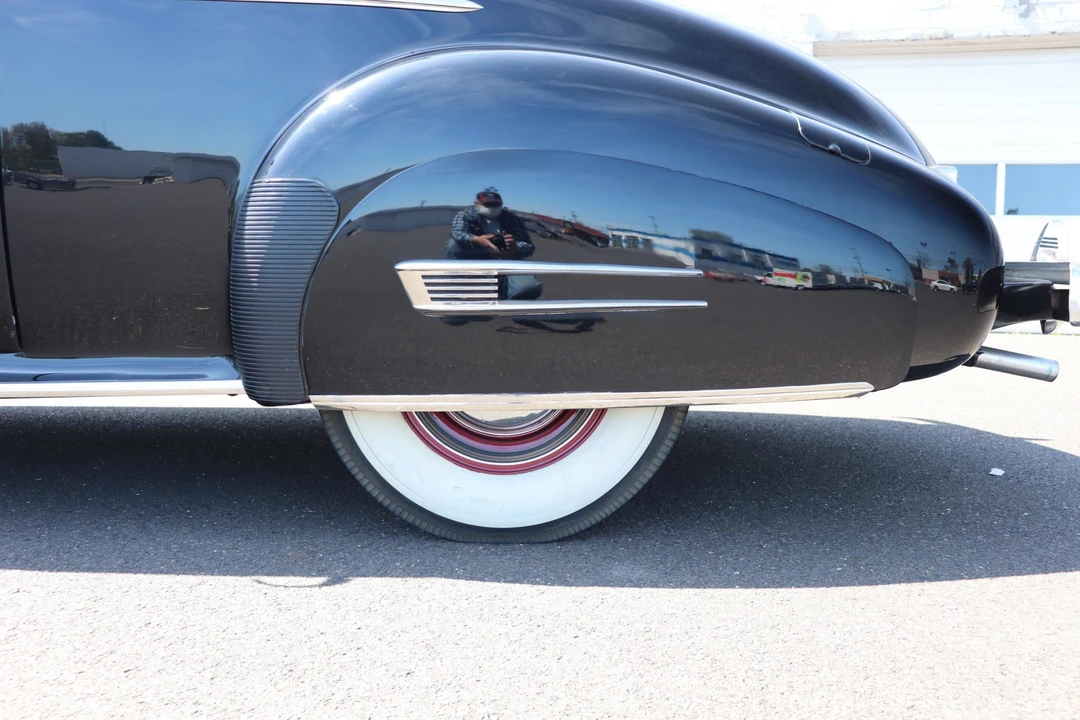 1941 Buick Roadmaster - Image 30 of 31