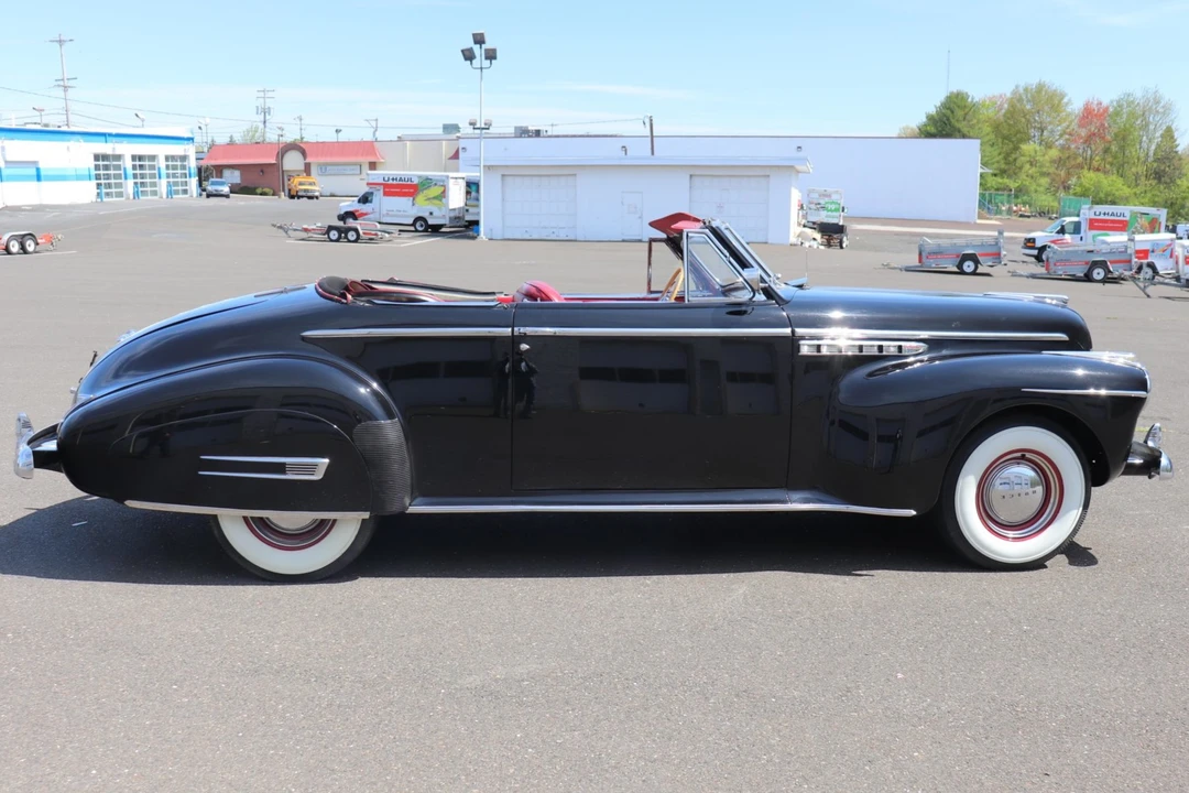 1941 Buick Roadmaster - Image 8 of 31