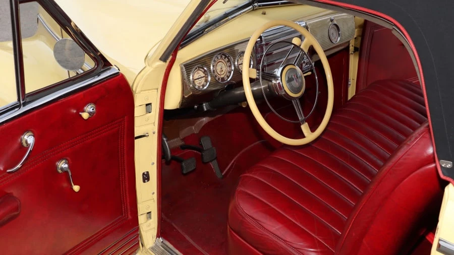 1941 Buick Roadmaster - Image 4 of 12