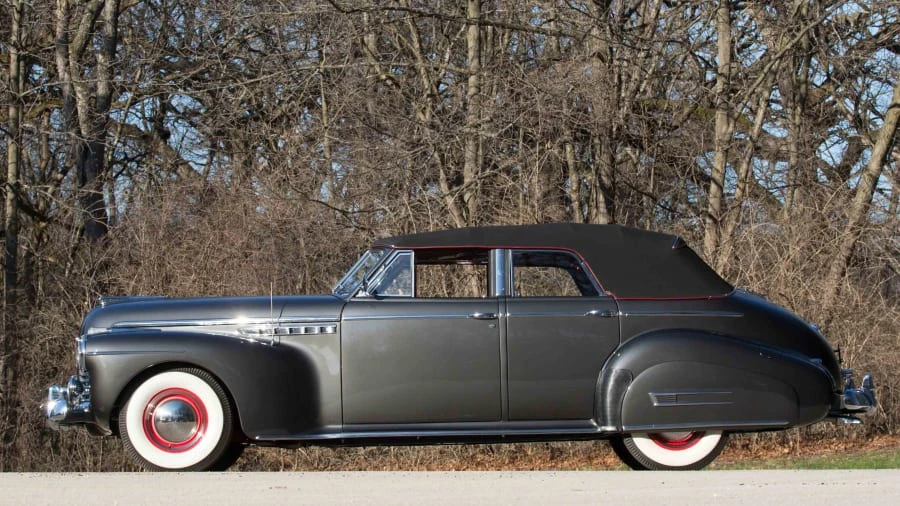 1941 Buick Roadmaster - Image 2 of 12