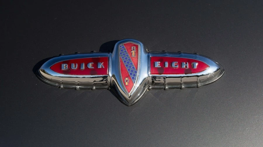 1941 Buick Roadmaster - Image 8 of 12