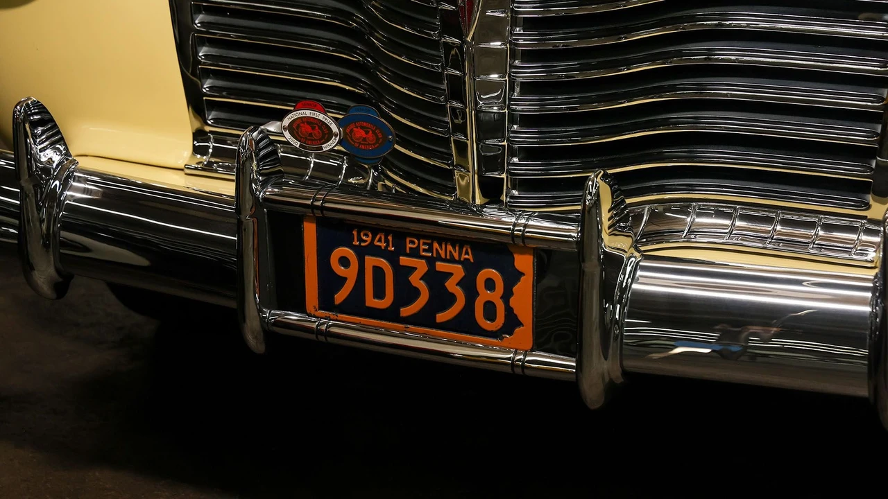 1941 Buick Roadmaster - Image 21 of 31
