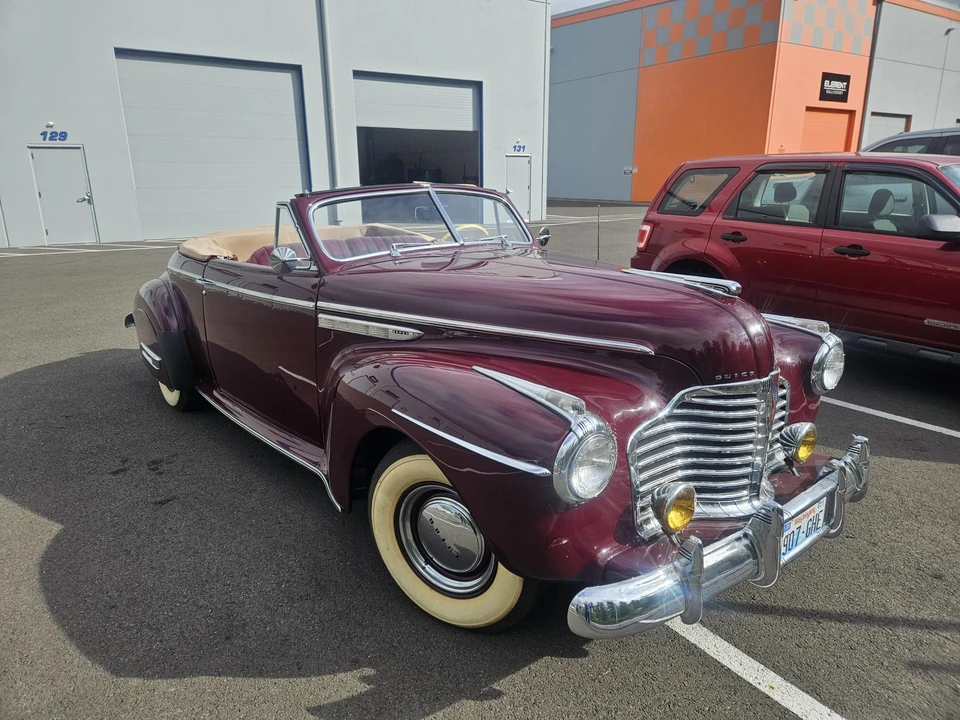 1941 Buick Super - Image 11 of 31
