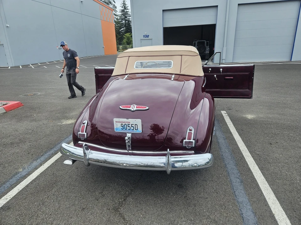 1941 Buick Super - Image 4 of 31