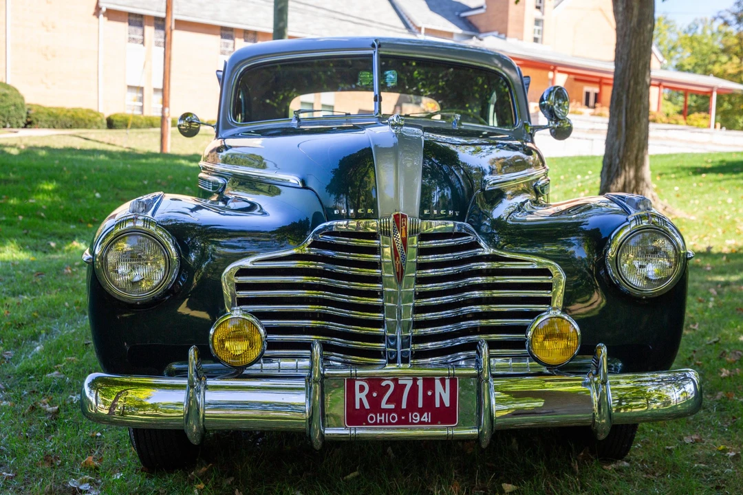 1941 Buick Super - Image 3 of 31
