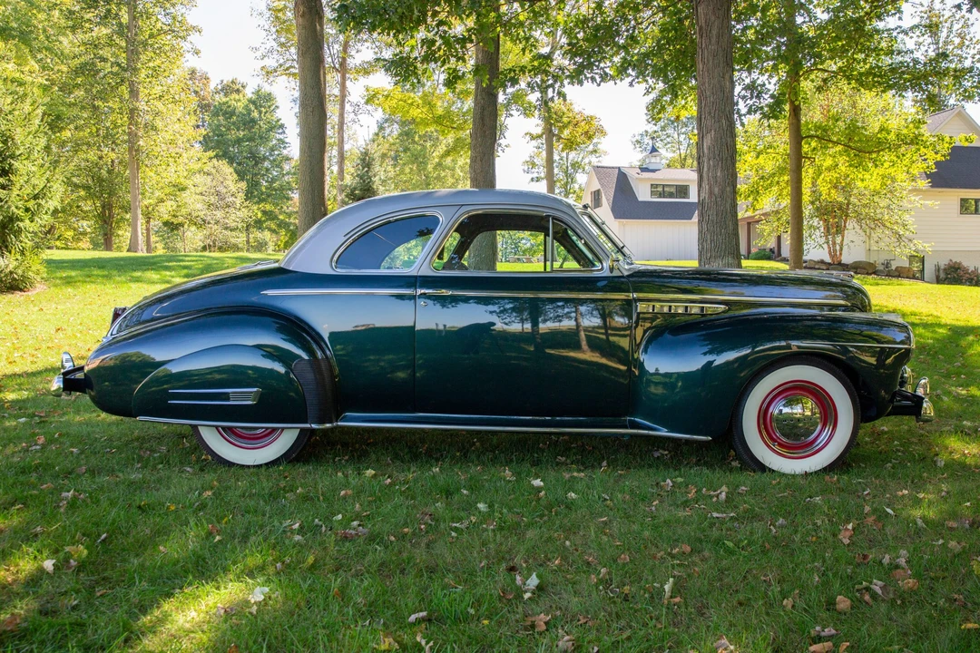 1941 Buick Super - Image 4 of 31