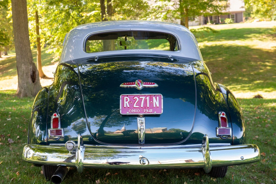 1941 Buick Super - Image 6 of 31