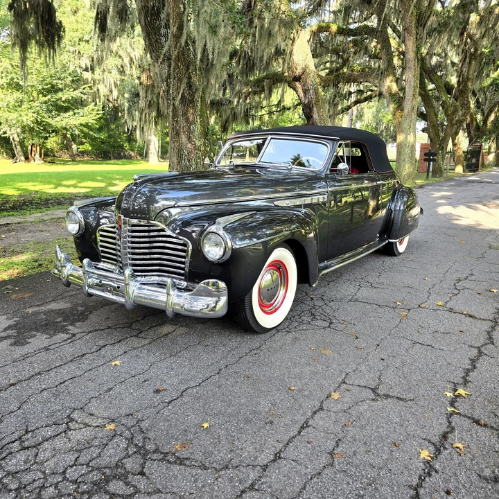 1941 Buick Roadmaster - Image 10 of 31