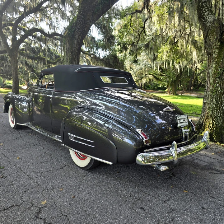 1941 Buick Roadmaster - Image 16 of 31