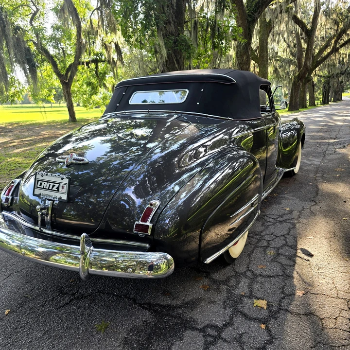 1941 Buick Roadmaster - Image 18 of 31