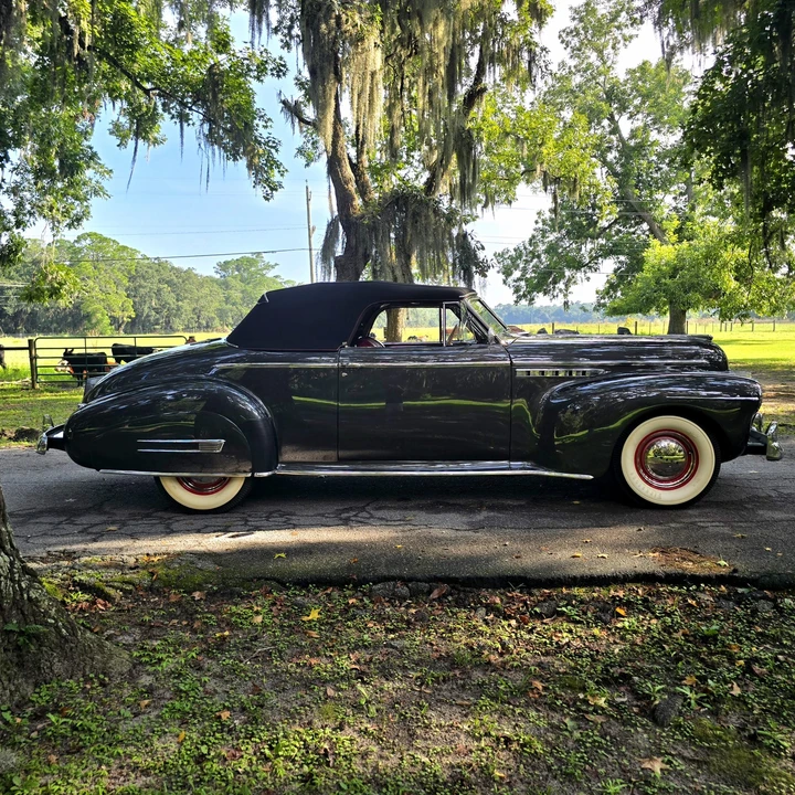 1941 Buick Roadmaster - Image 20 of 31