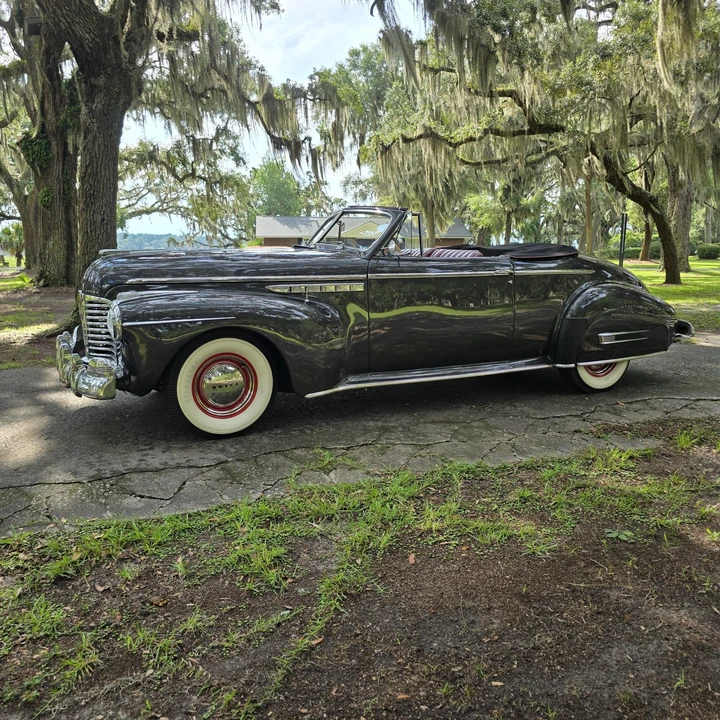 1941 Buick Roadmaster - Image 3 of 31