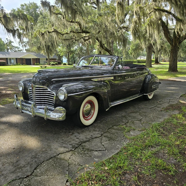 1941 Buick Roadmaster - Image 2 of 31
