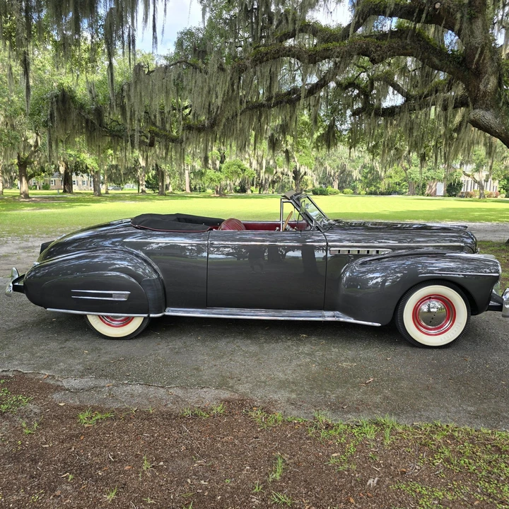 1941 Buick Roadmaster - Image 8 of 31