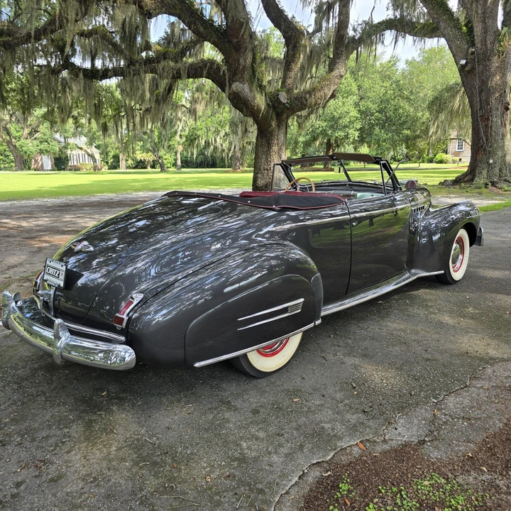 1941 Buick Roadmaster - Image 6 of 31