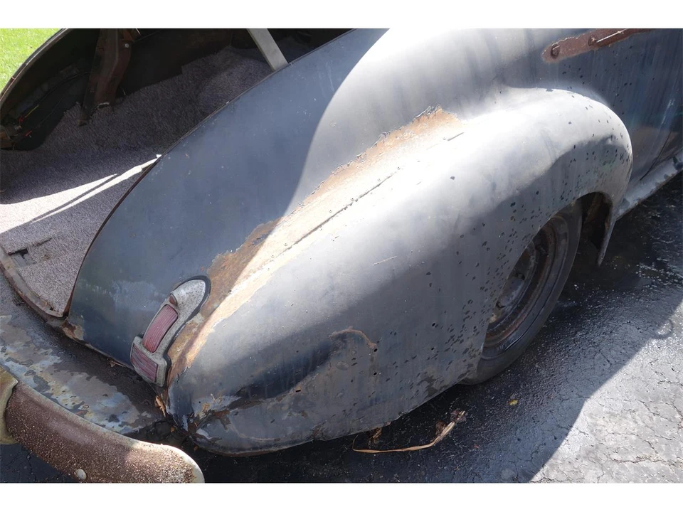 1941 Buick Super - Image 2 of 27