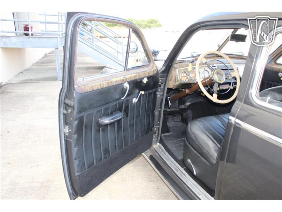1941 Buick Super - Image 17 of 31