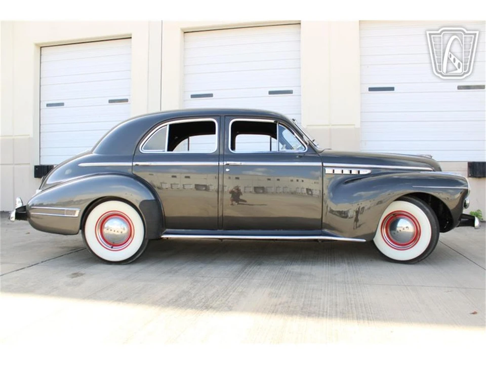 1941 Buick Super - Image 4 of 31