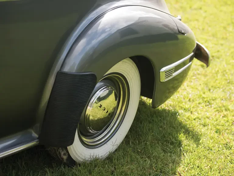 1941 Buick Super - Image 10 of 28