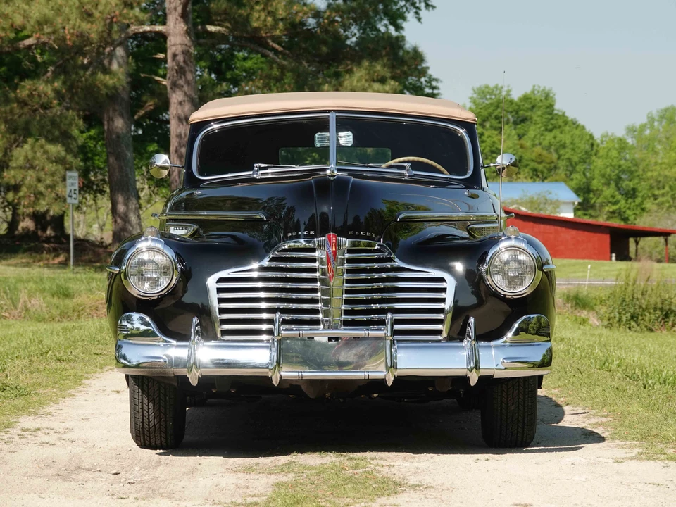 1941 Buick Super - Image 3 of 31